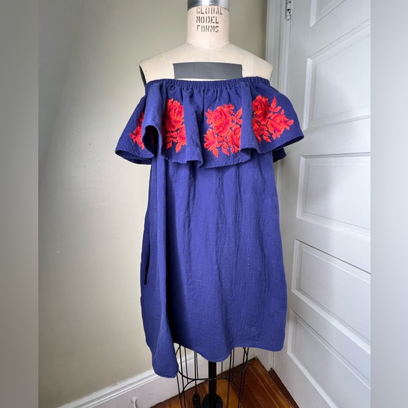 Umgee Floral Off the shoulder ruffle Dress Floral Embroidered Large - Picture 3 of 11